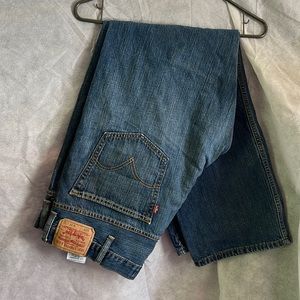 Levi’s 569 loose straight jeans Size W38 L 32